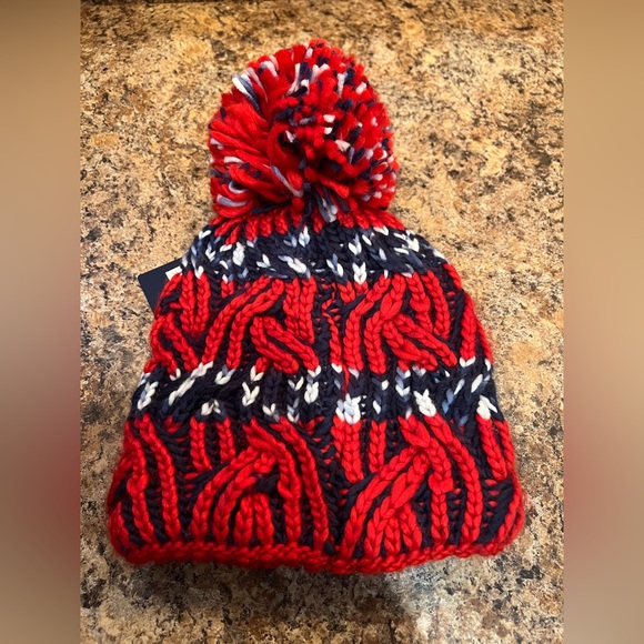 Fila Pom Pom Beanie - Picture 3 of 5